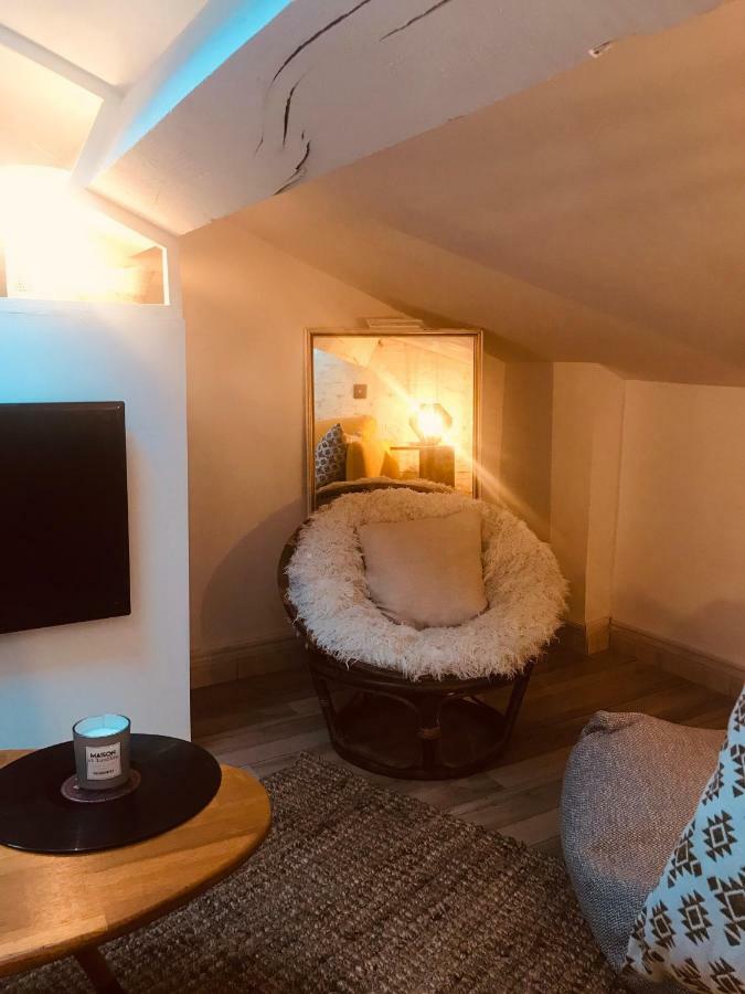 Apartment Lovely Studio 1bdr City Center Studio La Tete Dans Les Etoiles *